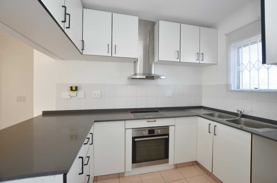 To Let 2 Bedroom Property for Rent in Milnerton Western Cape